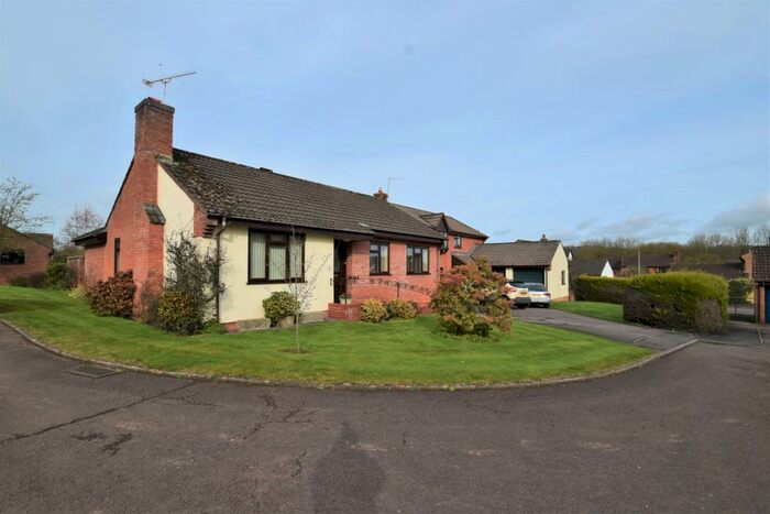 3 Bedroom Bungalow For Sale In Lockyer Crescent, Tiverton, Devon, EX16