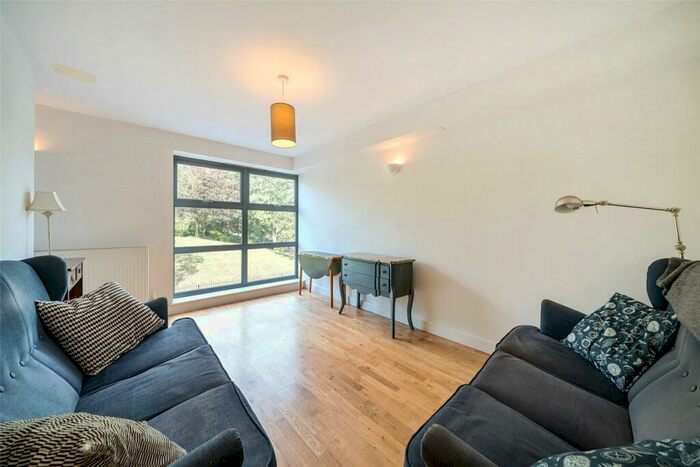 2 Bedroom Apartment To Rent In Trundleys Road, Deptford, SE8