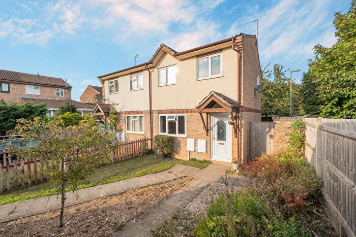 3 Bedroom Semi-Detached House For Sale In Verdi Close, Basingstoke, RG22