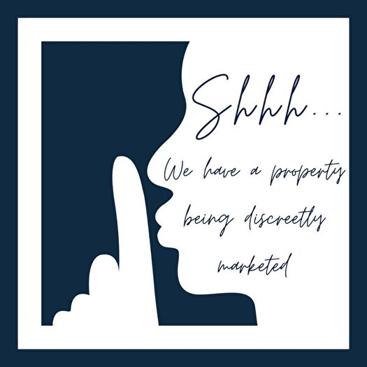 5 Bedroom Detached House For Sale In Discreetly Marketed, Hardwicke, Gloucester, GL2