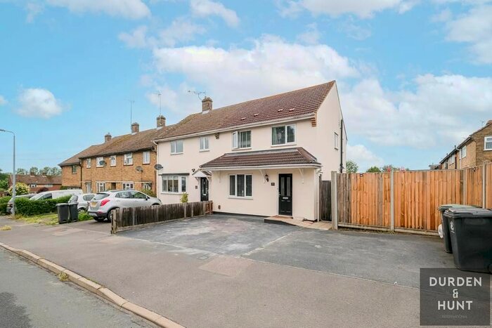 3 Bedroom End Of Terrace House For Sale In Cripsey Avenue, Ongar, CM5