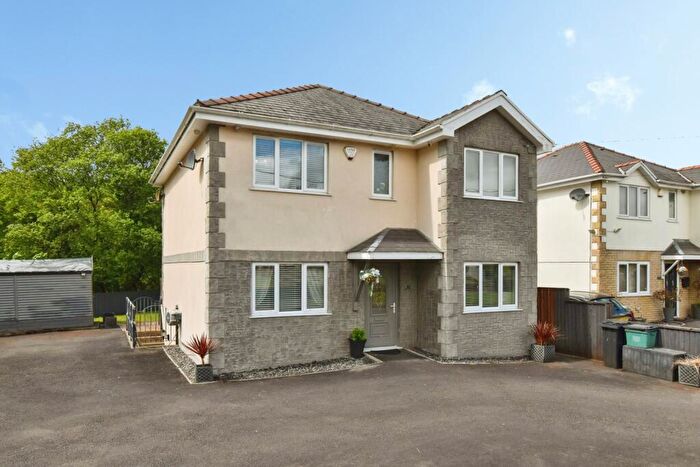 4 Bedroom Detached House For Sale In Gelligron Road, Pontardawe, Swansea, Neath Port Talbot, SA8