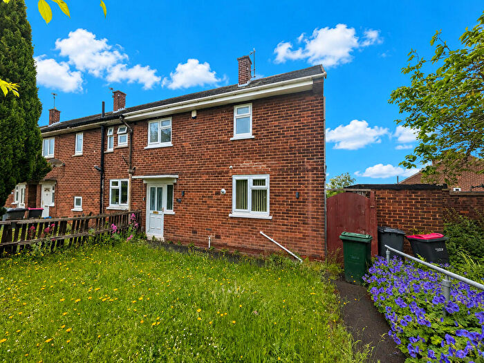 2 Bedroom End Of Terrace House To Rent In Roughwood Road, Rotherham, S61