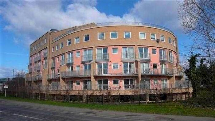 2 Bedroom Flat To Rent In Wooldridge Close, Feltham, TW14