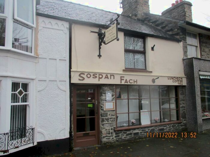 3 Bedroom Terraced House For Sale In High Street, Bala, Gwynedd, LL23