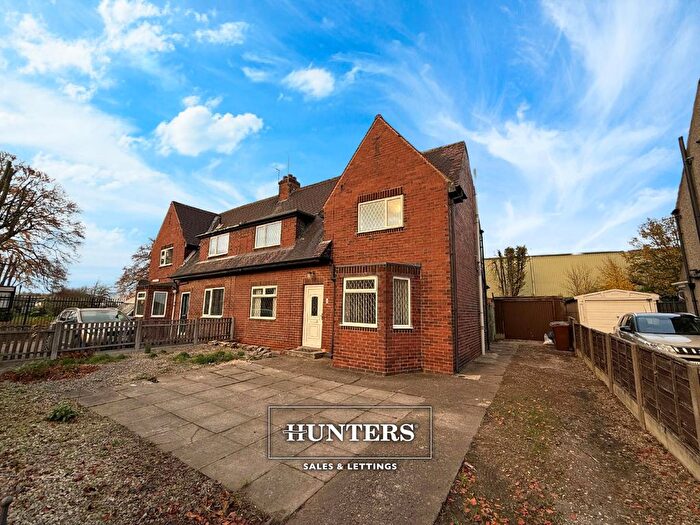 3 Bedroom Semi-Detached House To Rent In Lillygarth, Knottingley, WF11