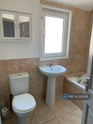4 Bedroom Terraced House To Rent In Pinhoe Road, Exeter, EX4