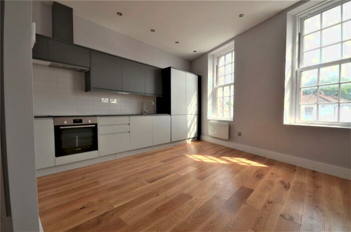 1 Bedroom Apartment To Rent In Station Road, Horley, Surrey, RH6