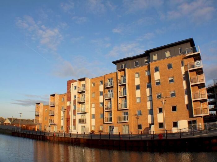 2 Bedroom Flat To Rent In Heia Wharf, Hawkins Road, CO2