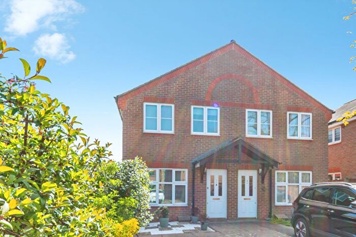 2 Bedroom Semi-Detached House For Sale In Holt Row, Bedford, MK42