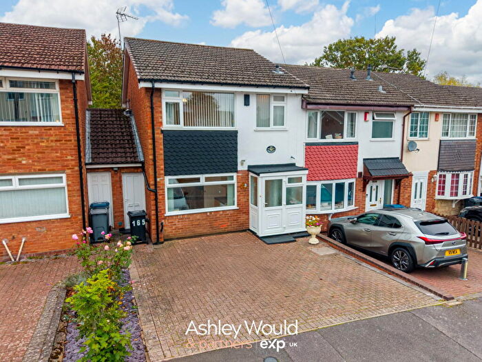 3 Bedroom End Of Terrace House For Sale In Ambleside, Birmingham, B32
