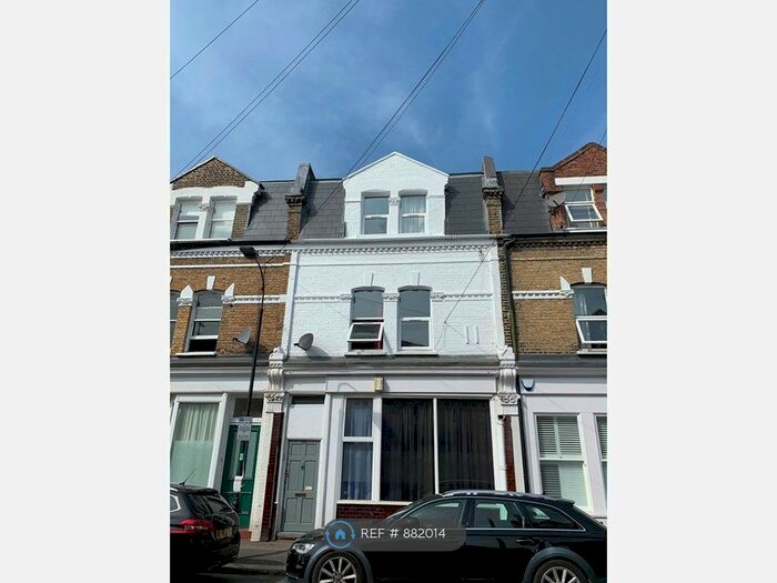 3 Bedroom Terraced House To Rent In Fulham, London, SW6