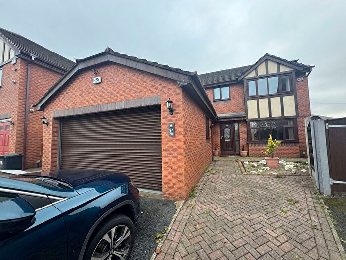 4 Bedroom Detached House To Rent In Salford Road, Over Hulton, Bolton, Lancashire, BL5