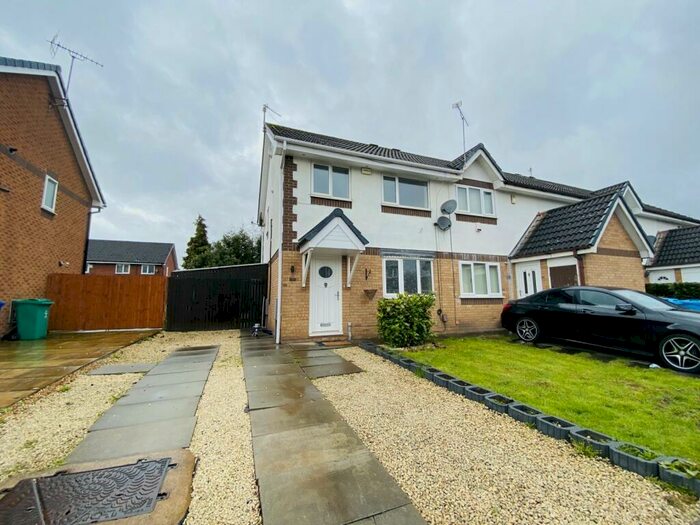 3 Bedroom End Of Terrace House To Rent In Louisa Street, Openshaw, Manchester, M11