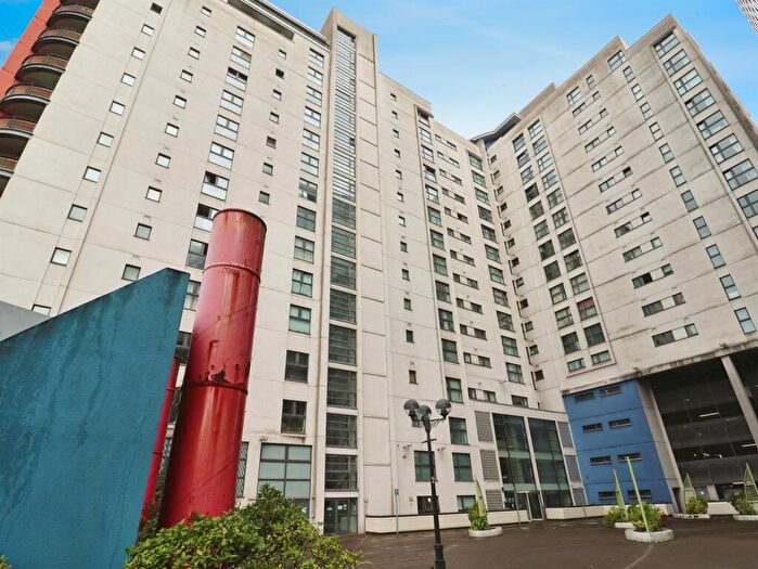 1 Bedroom Apartment For Sale In Landmark Place, Cardiff, CF10