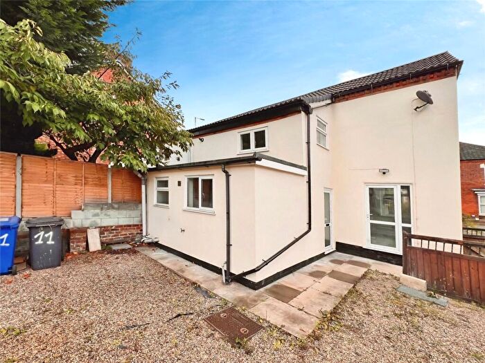 3 Bedroom Semi Detached House For Sale In Rosliston Road, Burton-on-Trent, Staffordshire, DE15