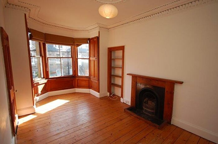 2 Bedroom Terraced House To Rent In Avondale Place, Edinburgh, EH3