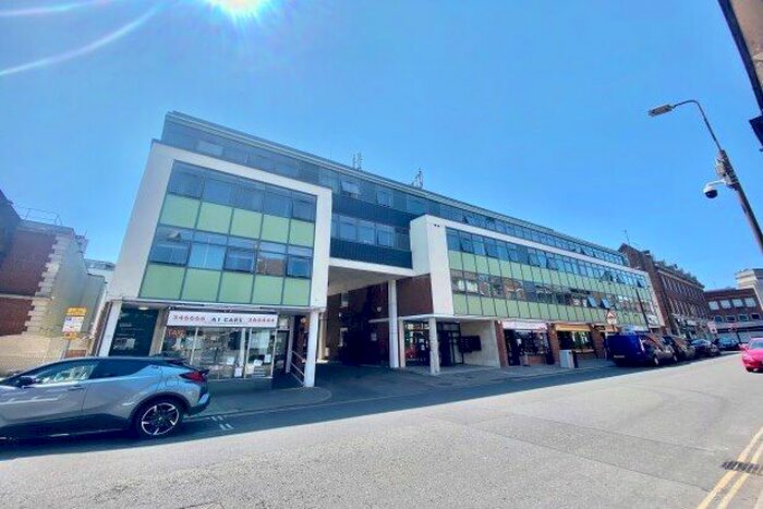 2 Bedroom Flat To Rent In Glasshouse, Bedford, MK40