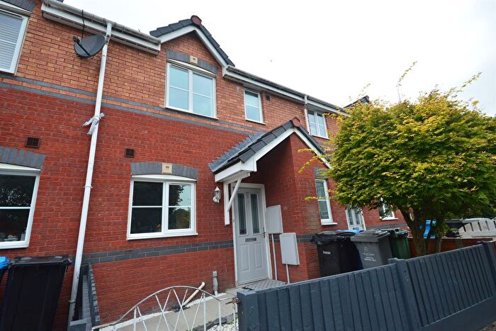 3 Bedroom Terraced House To Rent In Lingfield Avenue, Sale, M33