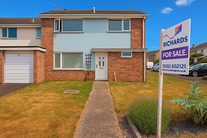 3 Bedroom End Terrace House For Sale In Phelipps Road, Corfe Mullen, Wimborne, Dorset, BH21