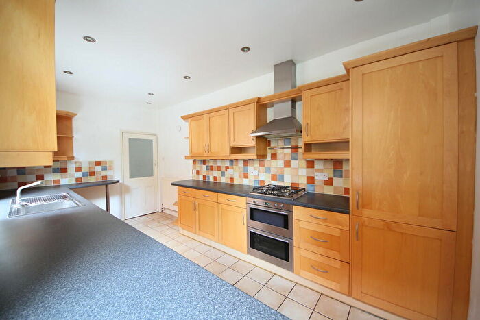 3 Bedroom Terraced House To Rent In Harrow Road, Leicester, LE3