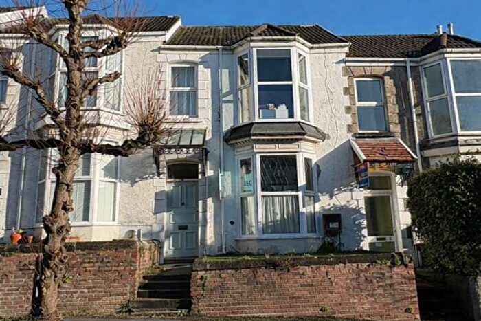 3 Bedroom Terraced House For Sale In Pantygwydr Road, Swansea, SA2