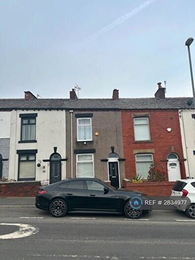 2 Bedroom Terraced House To Rent In Rochdale Road, Oldham, OL2