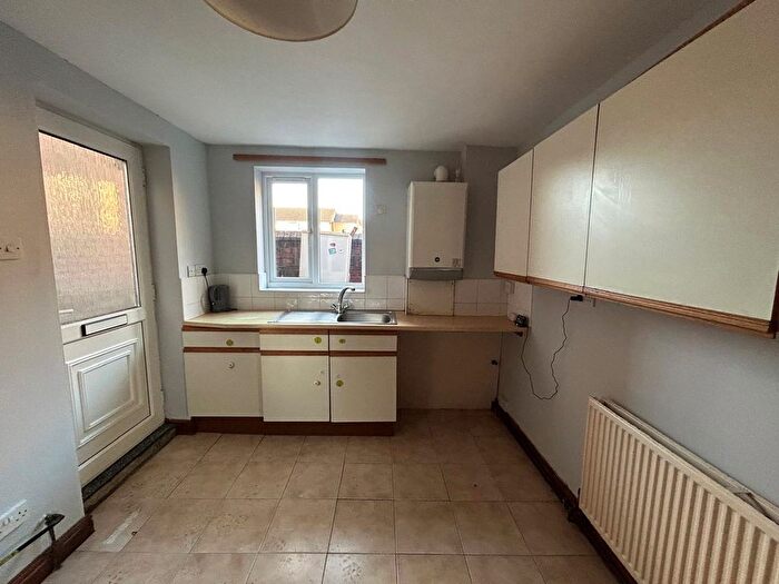 1 Bedroom Terraced House To Rent In Victoria Street, Ripley, Derbyshire, DE5