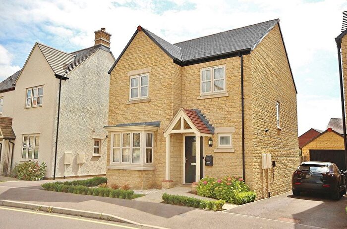 3 Bedroom Detached House For Sale In Regal Lane, Long Hanborough, OX29