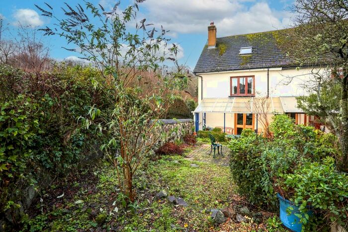 2 Bedroom Semi-Detached House For Sale In Butts Lane, Christow, EX6