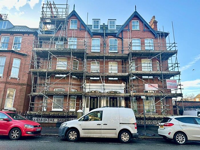 1 Bedroom Flat To Rent In Cromwell Road, Hove, BN3