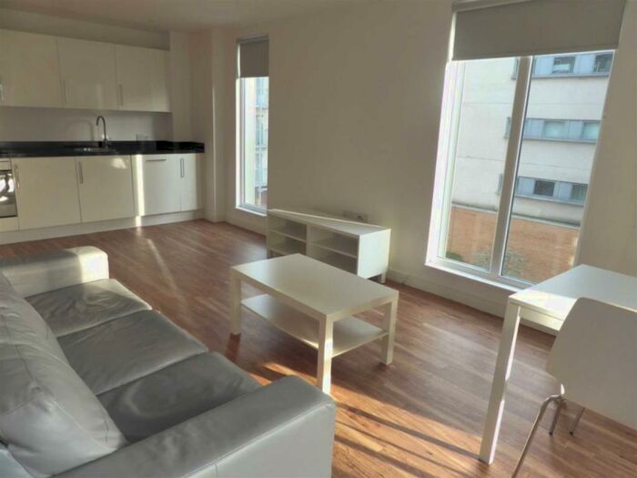 2 Bedroom Apartment To Rent In The Exchange, Elmira Way, Salford Quays, X1