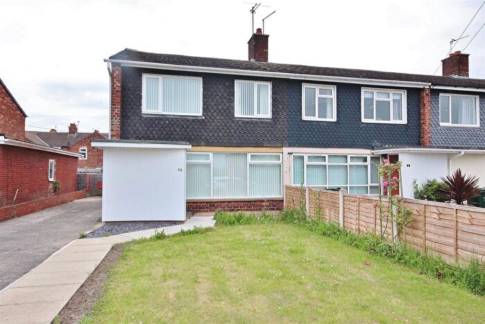 3 Bedroom End Of Terrace House To Rent In D'arcy Road, Selby, YO8