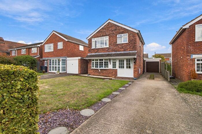 3 Bedroom Detached House For Sale In Gardens Walk, Upton Upon Severn, WR8