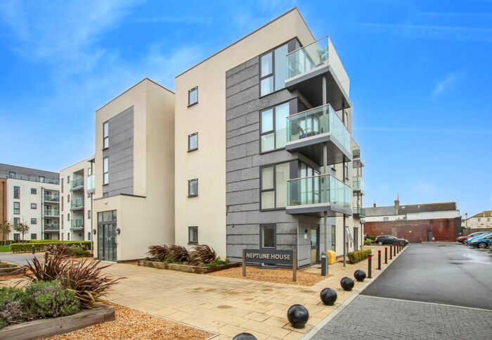 2 Bedroom Property To Rent In Neptune House, Heene Road, Worthing, BN11