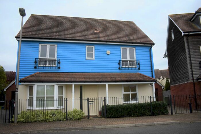 4 Bedroom Detached House To Rent In Far Holme, Milton Keynes, MK10