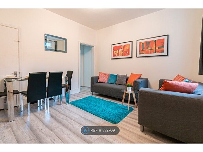 4 Bedroom Terraced House To Rent In James Street, Rotherham, S60