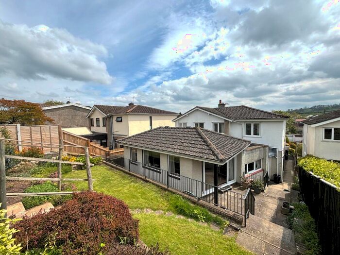 5 Bedroom Detached House For Sale In Bell Close, Farmborough, Bath, BA2