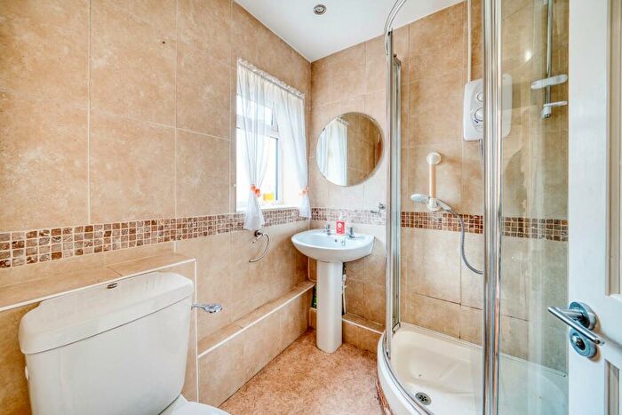 2 Bedroom Semi-Detached Bungalow For Sale In Well Presented Bungalow In Congresbury Village, BS49