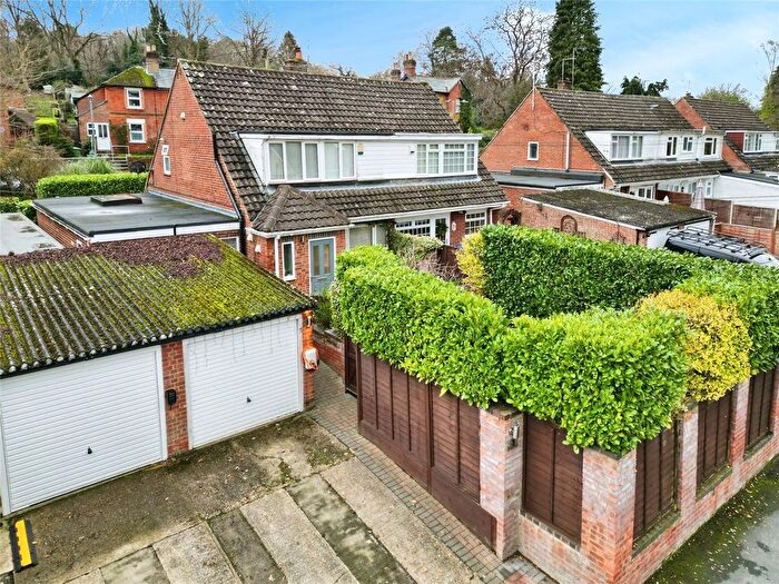 4 Bedroom Semi Detached House For Sale In Cotswold Road, Sandhurst, Berkshire, GU47