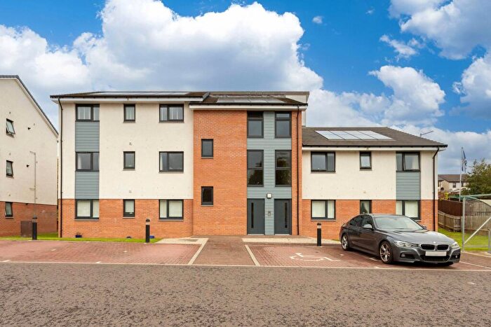 2 Bedroom Flat For Sale In Hulbert Court, Perth, PH1