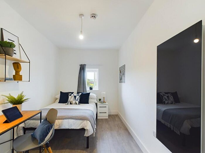 8 Bedroom Flat To Rent In Monks Road, Lincoln, LN2