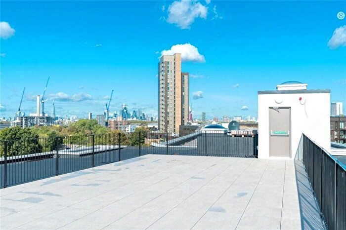 2 Bedroom Apartment To Rent In Arklow Road, London, SE14