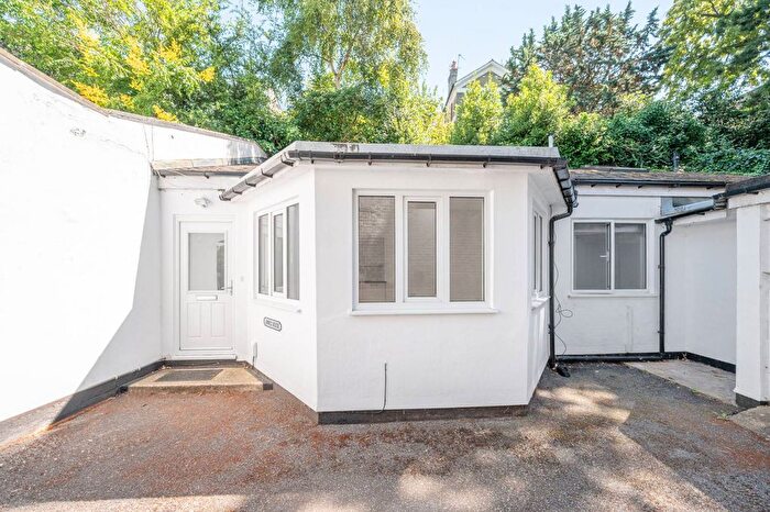 1 Bedroom Flat To Rent In Highgate Close, Highgate, London, N6