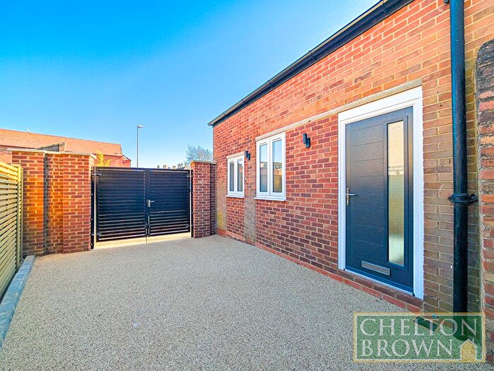 2 Bedroom Flat To Rent In Foundry Court, Daventry, Northamptonshire, NN11