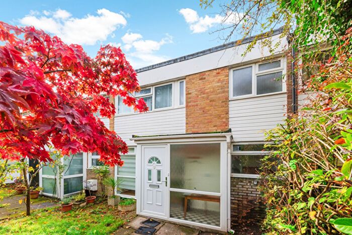 3 Bedroom Detached House To Rent In Victoria Drive, Southfields, London, SW19