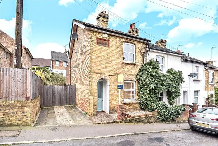 2 Bedroom End Of Terrace House To Rent In Cobden Road, Sevenoaks, Kent, TN13