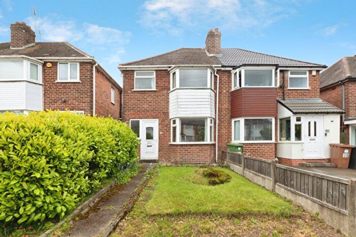 3 Bedroom Semi-Detached House For Sale In Newborough Road, Shirley, Solihull, B90