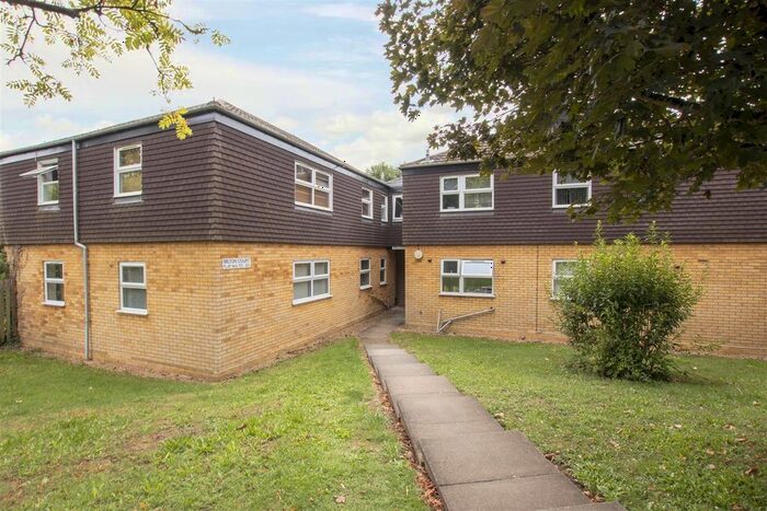 1 Bedroom Flat To Rent In Smarts Green, Cheshunt, Waltham Cross, EN7