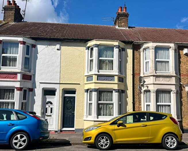 2 Bedroom Terraced House For Sale In Wellesley Road, Sheerness, Kent, ME12